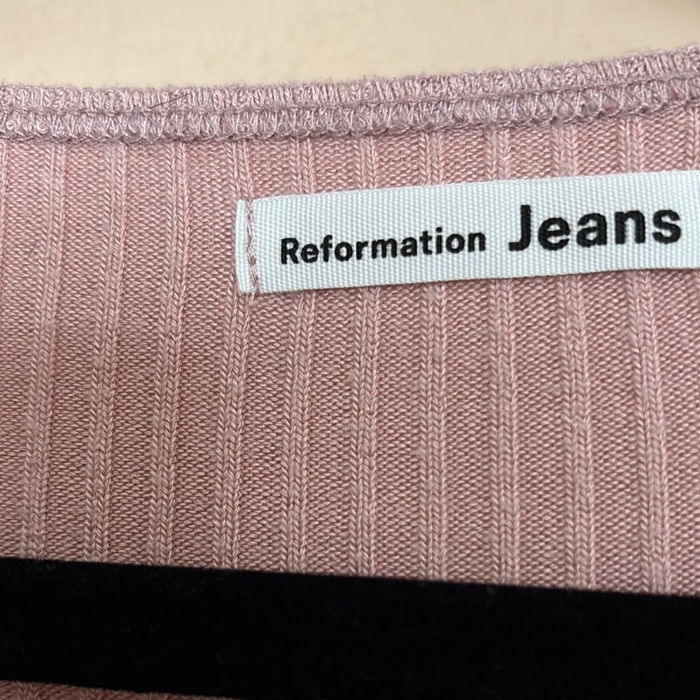 Women's Pink Ribbed Top - Picture 2 of 4